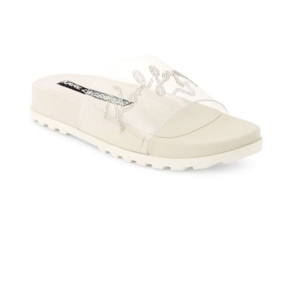 KARL LAGERFELD PARIS
Blossom Rhinestone Soft White
Transparent Slides - Picture 2 of 4